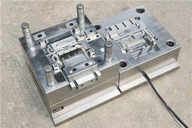 Injection mould